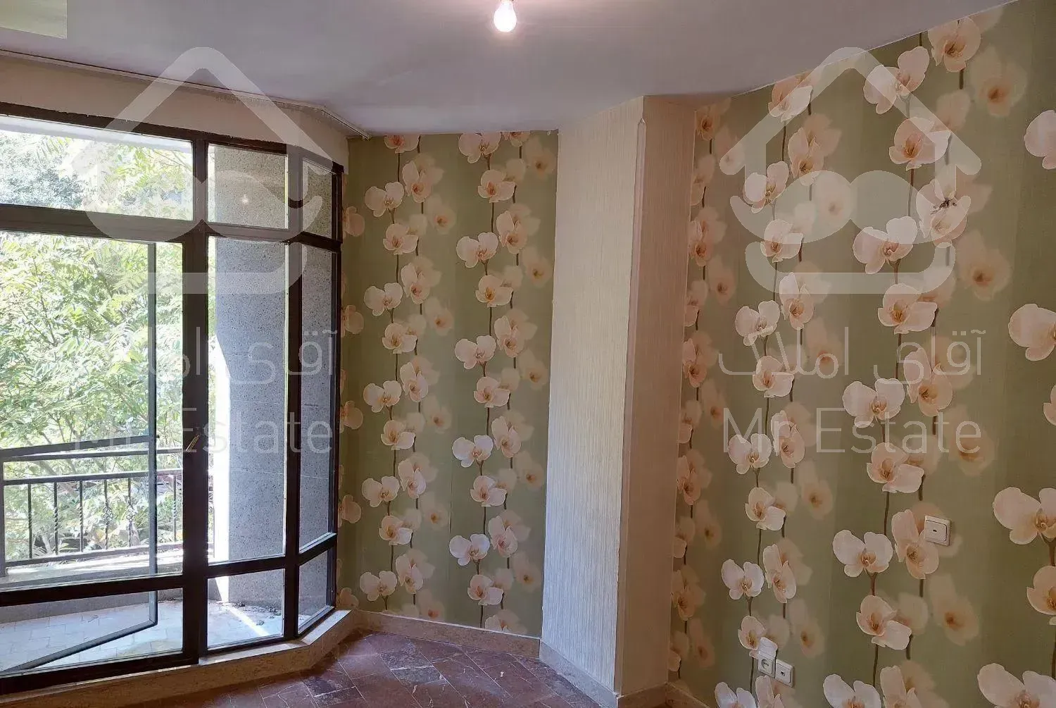 ۹۴متری ۲خوابه فول امکانات