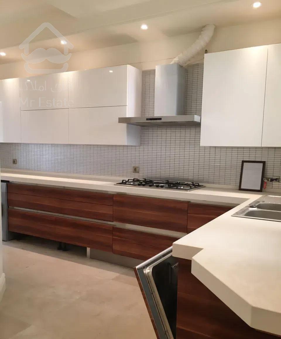 نیاوران ۲۵۰ متر ۴ خواب