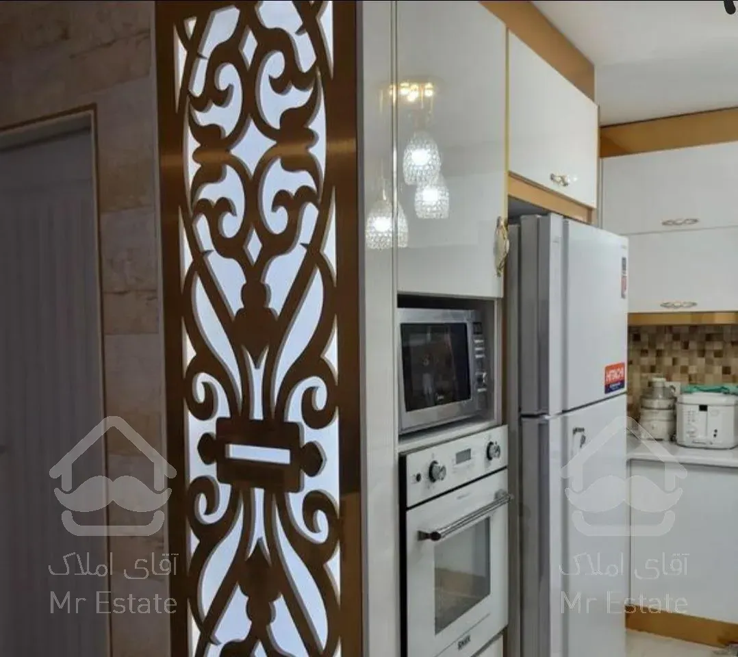 اپارتمان با کلیه وسایل و لوازم بفروش میرسد