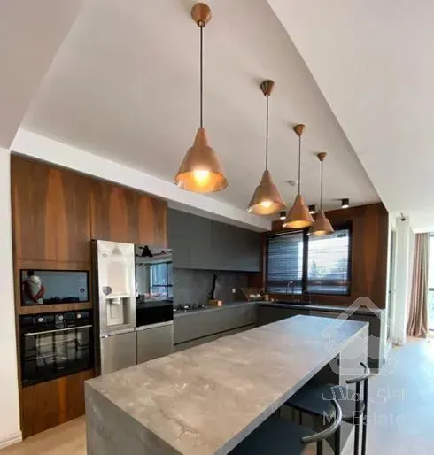 فروش آپارتمان ۱۷۸ متری ۳ خوابه در آجودانیه