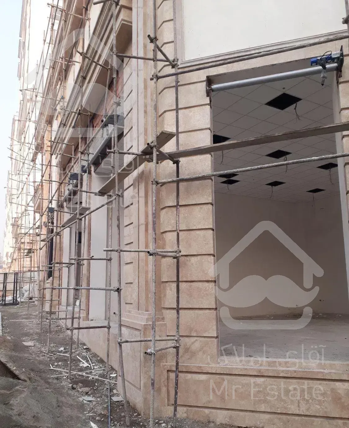 ۱۲ متر بر خیابان اصلی ویترین دونبش سرمایه گذاری