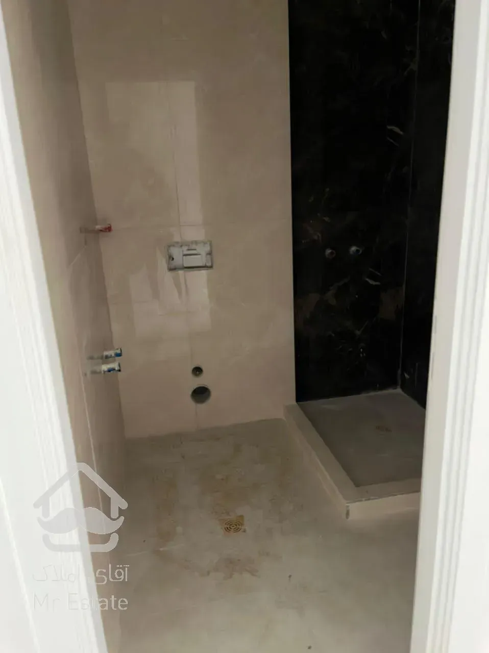 اجاره و رهن آپارتمان زعفرانیه 200  متر لوکس