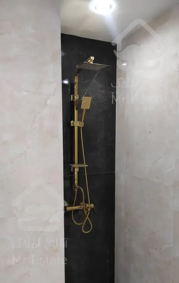 ۱۵۸ متر آپارتمان * برج تریتیوم / دریاچه  +سند دار