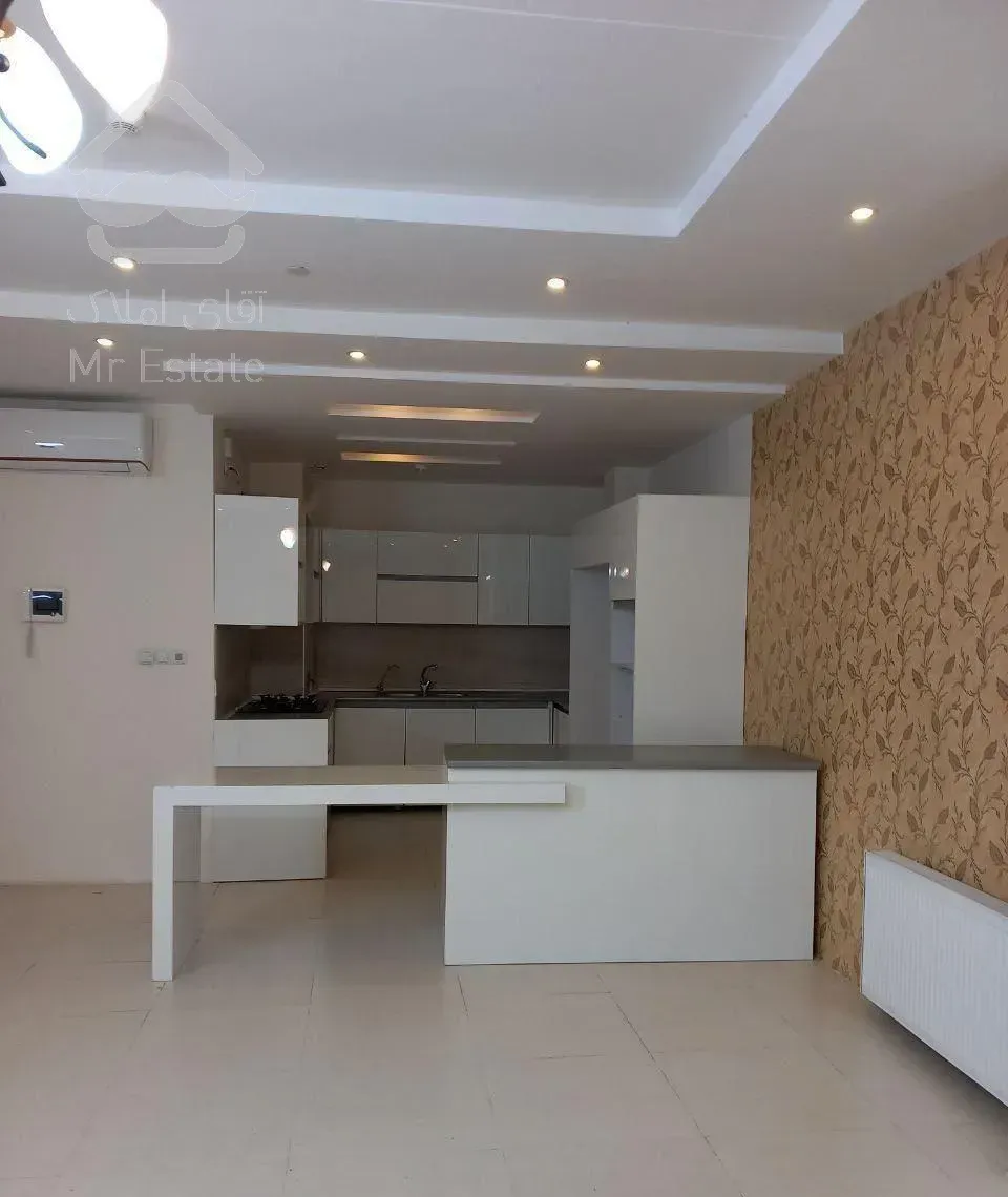 آپارتمان ۱۲۰ متری / ۲ خواب / فول امکانات