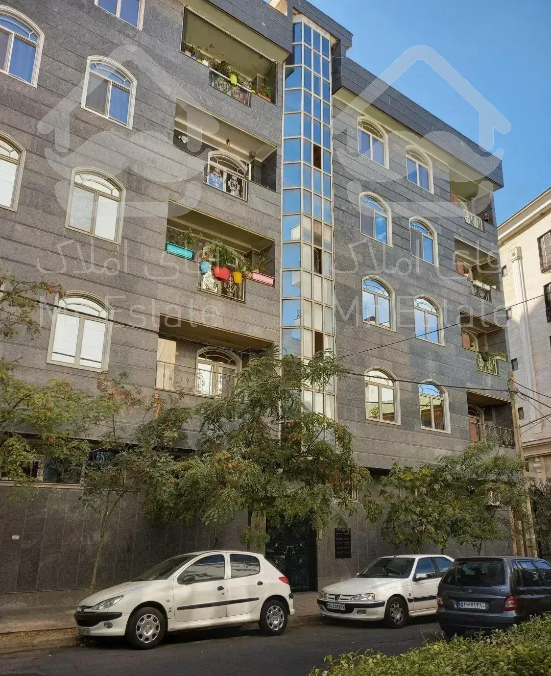 آپارتمان ۱۰۵ متری/۲خواب شیان