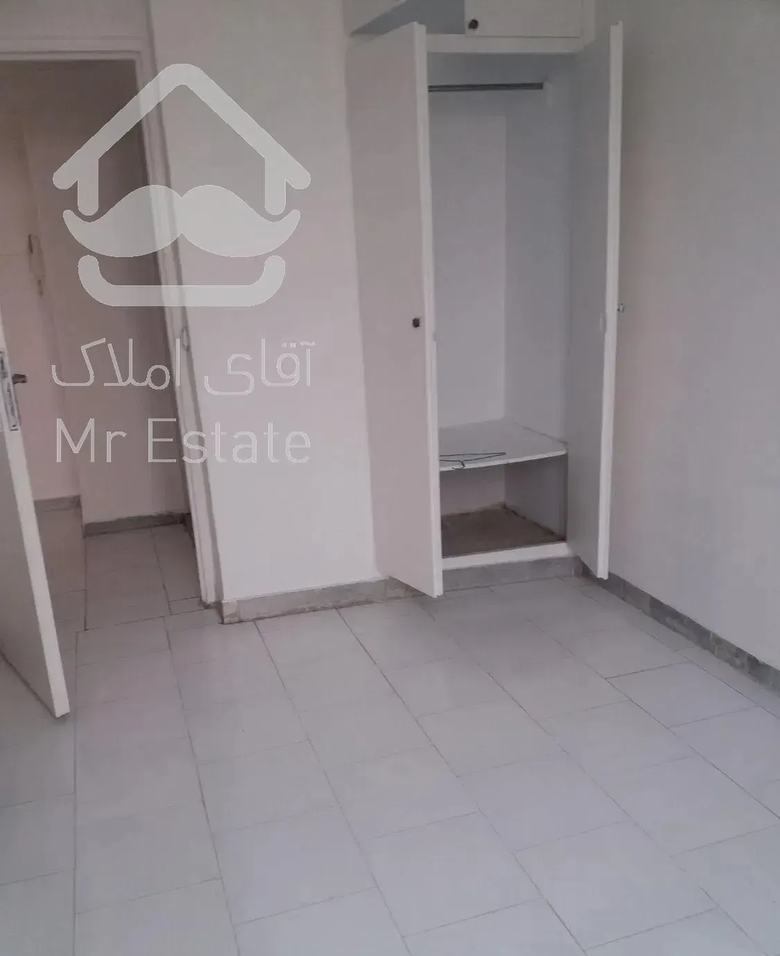 یک آپارتمان ۷۵متری دوخوابه ۵طبقه ۴واحدی طبقه ۲