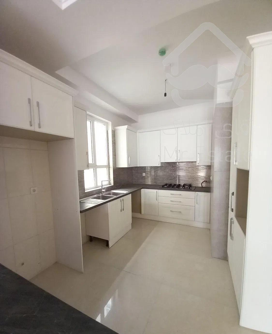 ۱۱۱متر/دوخواب/مناسب سرمایه‌گذاری و سکونت/اکباتان