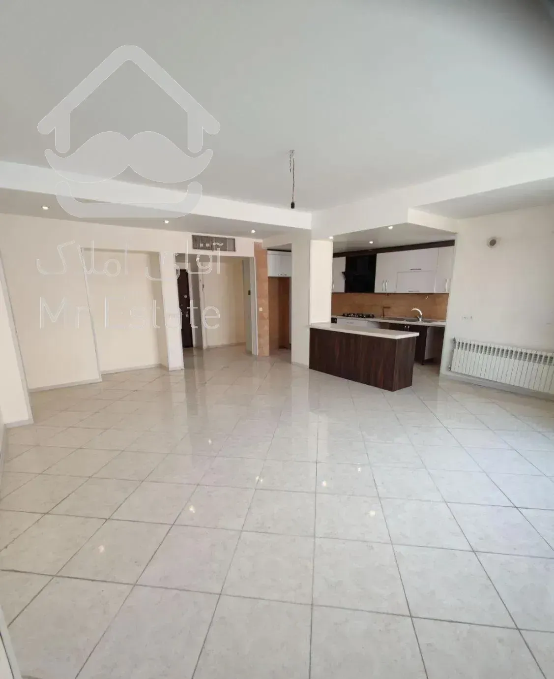 آپارتمان/ ۱۳۵ متری/سه خواب