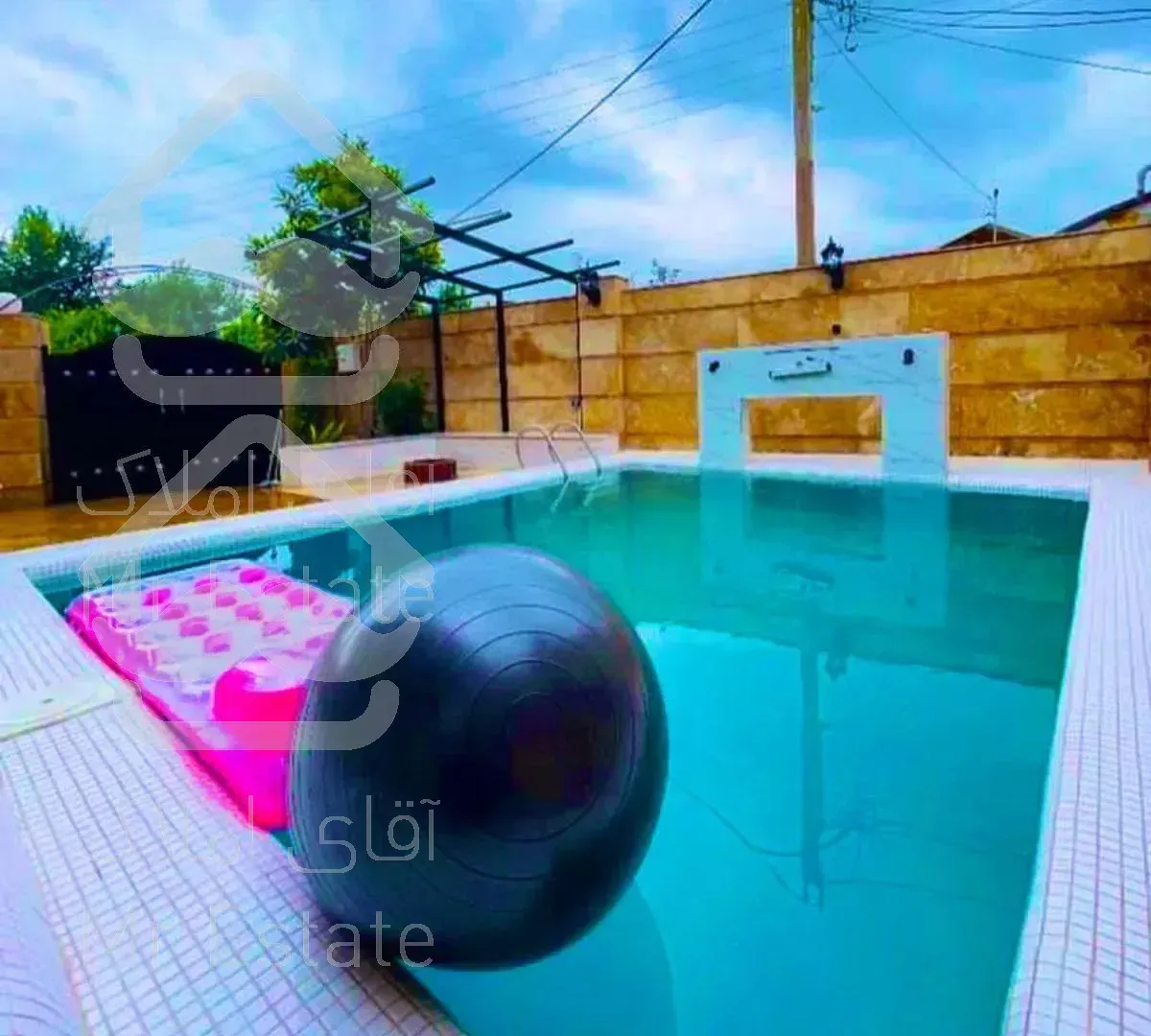 فروش ویلابالواززم 280متری جنگلی استخر۴فصل