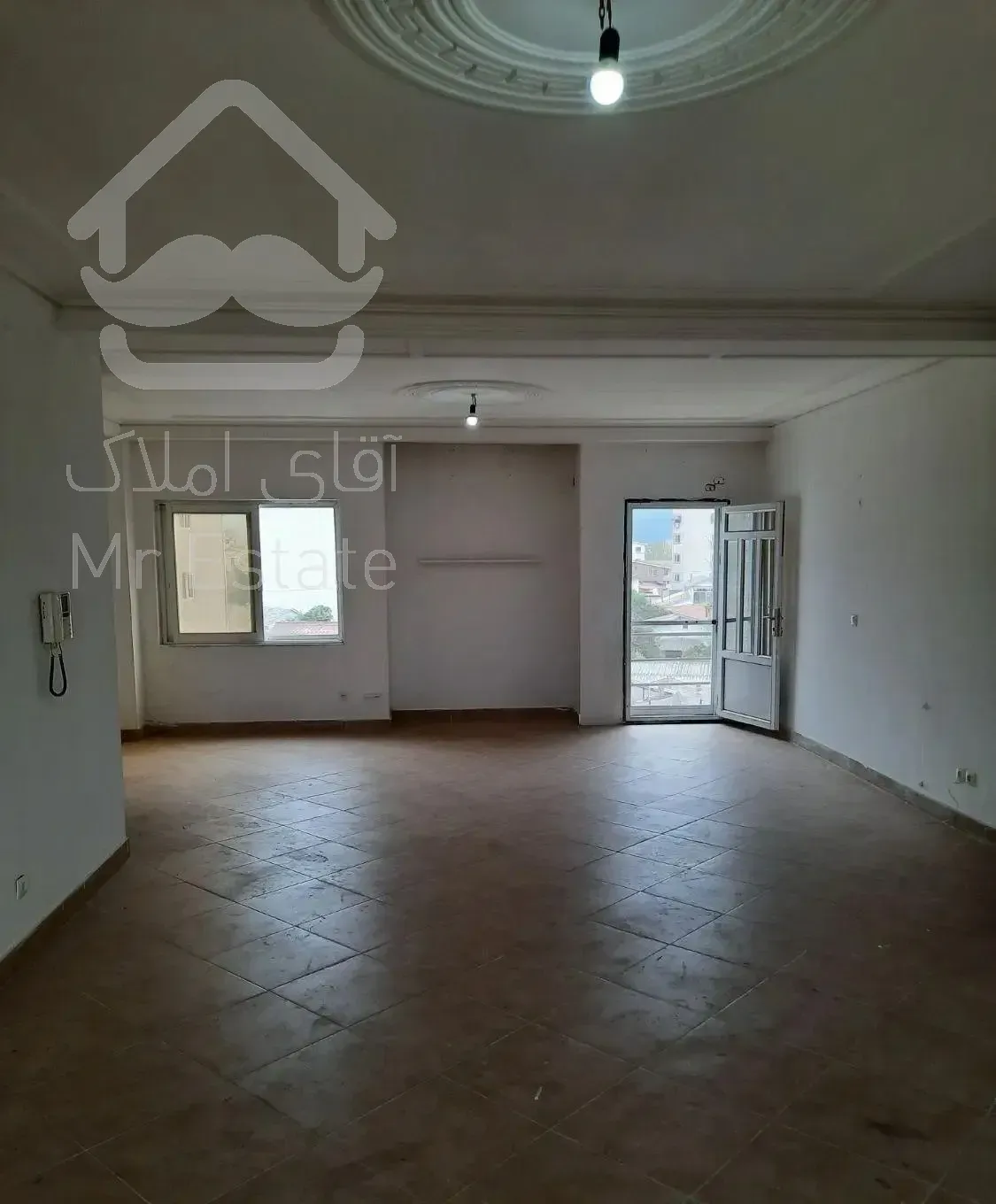 آپارتمان ۱۳۵ متری در نور خ آزادی