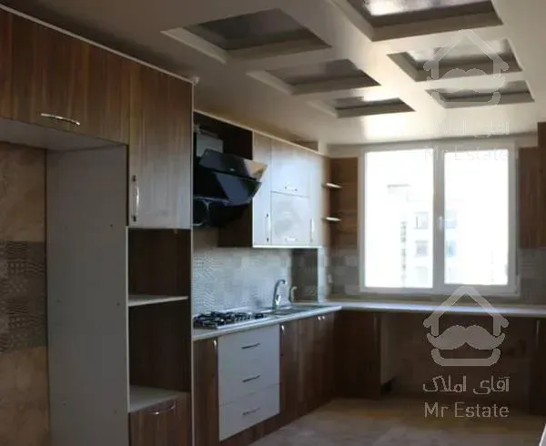 ۱۵۰متر فول امکانات دو پارکینگ سندی