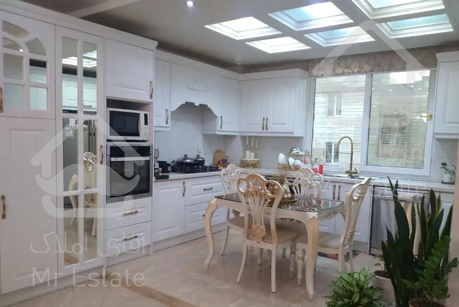 ۱۰۵ متر دو خواب شهرزیبا آلاله شرقی