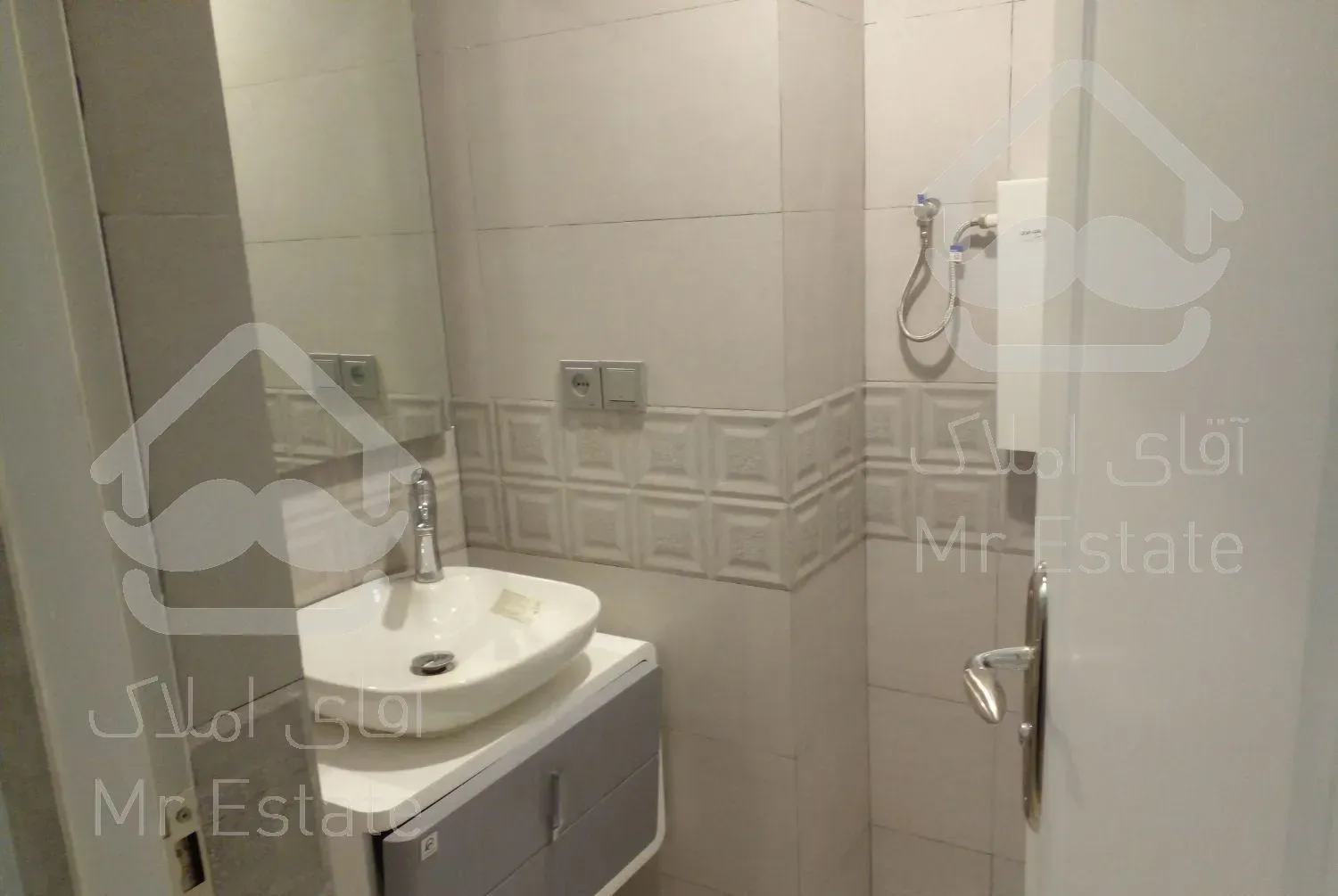 ۱۲۰ واحد مسکونی قبا شریعتی