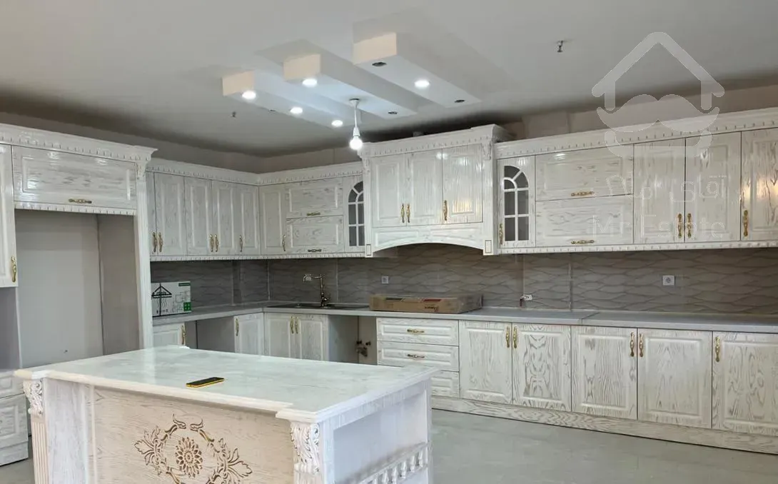 اپارتمان۱۳۷متر/صفرسندآماده/ابتدای‌اندیشه