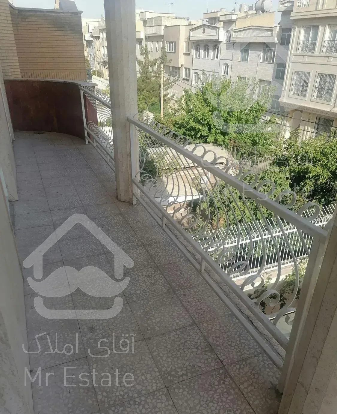 ۱۸۰ متر تکواحدی شهرک گلستان هاشم زاده سروستان