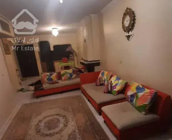 ۸۵مترطبقه دوم با پارکینگ سعادت آباد.بلوار شهرداری.