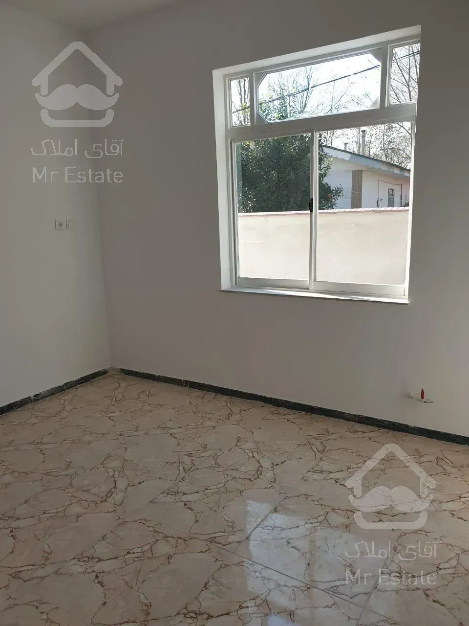 فروش ویلا ۳۳۰متری /اکازیون/ دارای سوئیت مجزا/درشهر چاف وچمخاله