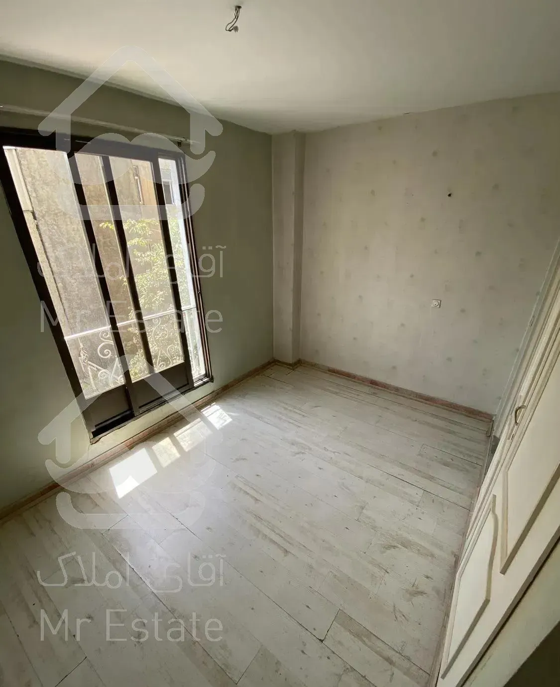 ۱۵۰متر،دوخواب/تاپ لوکیشن صادقیه«ارمکان»