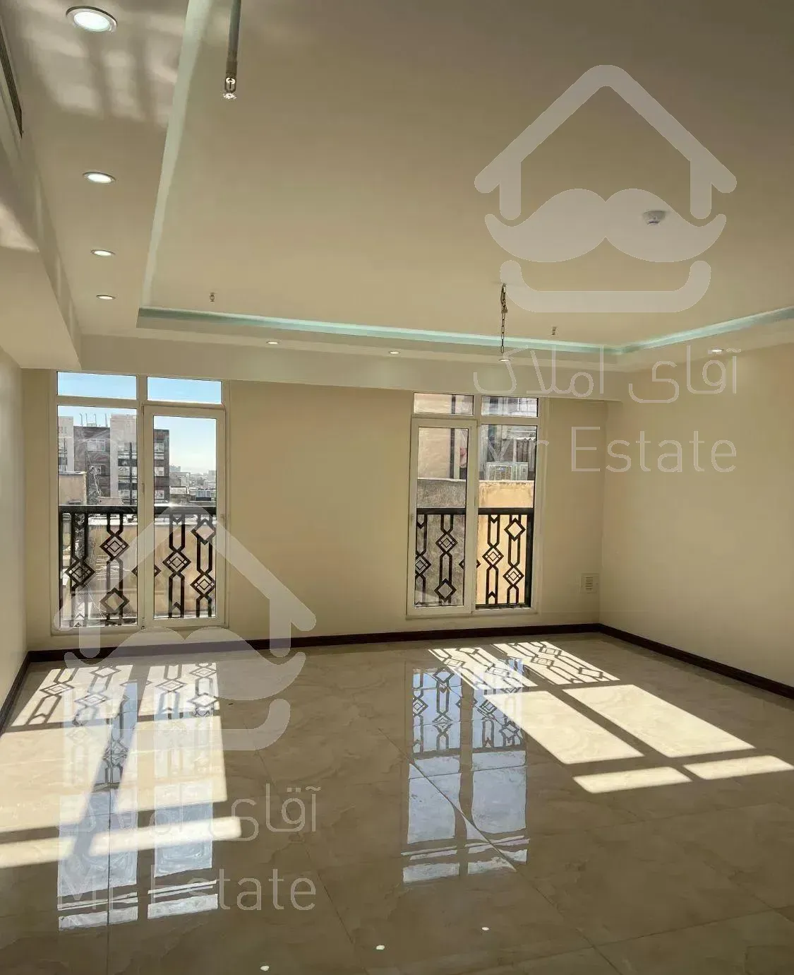 * خواجه عبدالله '۱۰۵متر نوساز - ۲پارکینگ *