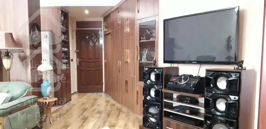 ۷۹مترآپارتمان/ لوکس وخوش نقشه/ پرده خور فول* شهران*