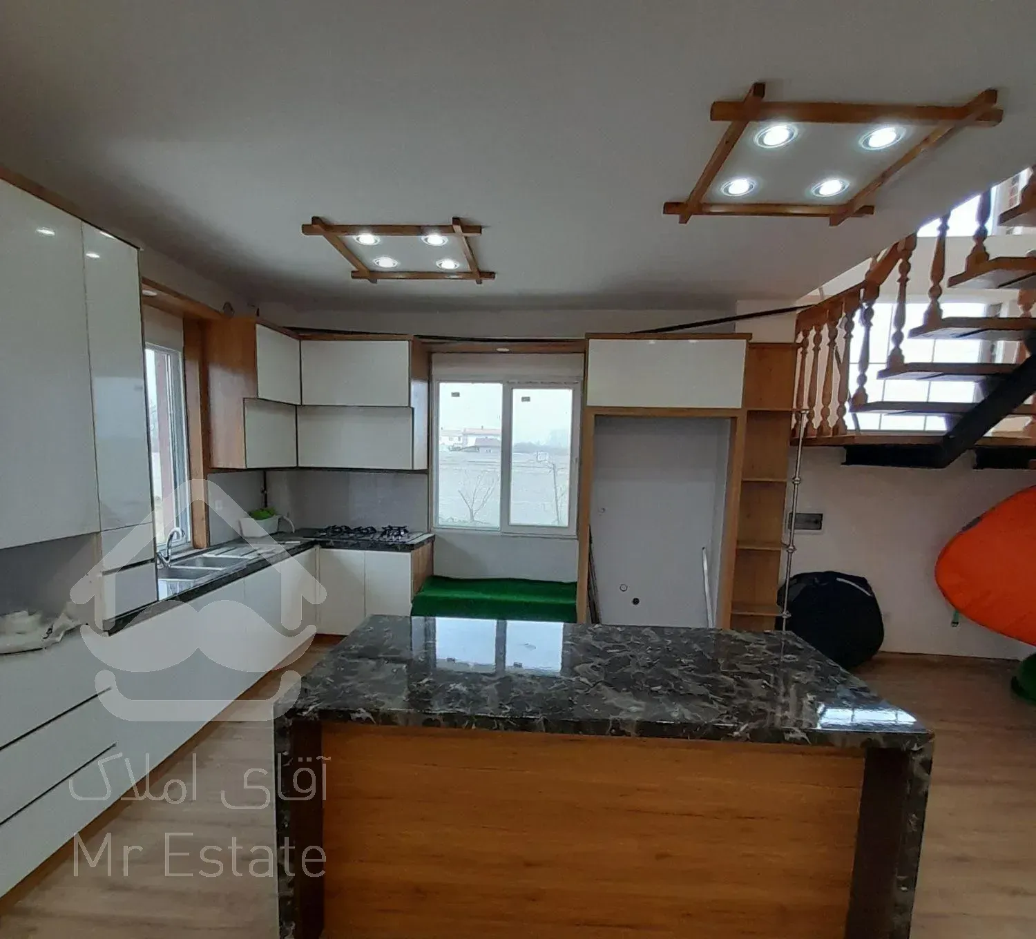 فروش ویلای (( ۴۶۰ )) متری در فومن سند تک برگ