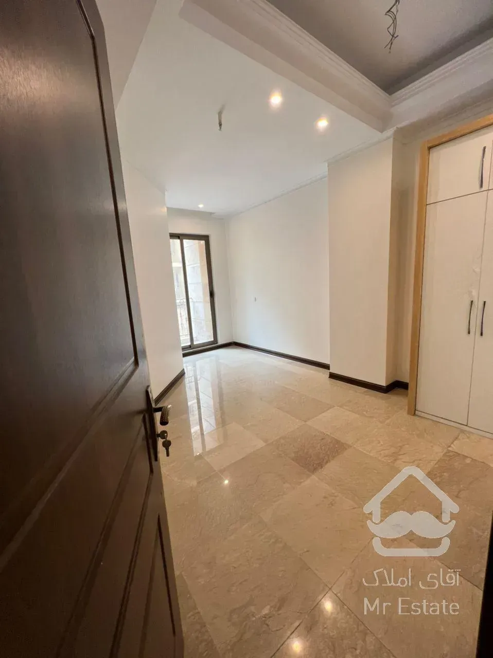 دو واحد مسکونی کلید نخورده نوساز واقع در نفت شمالی