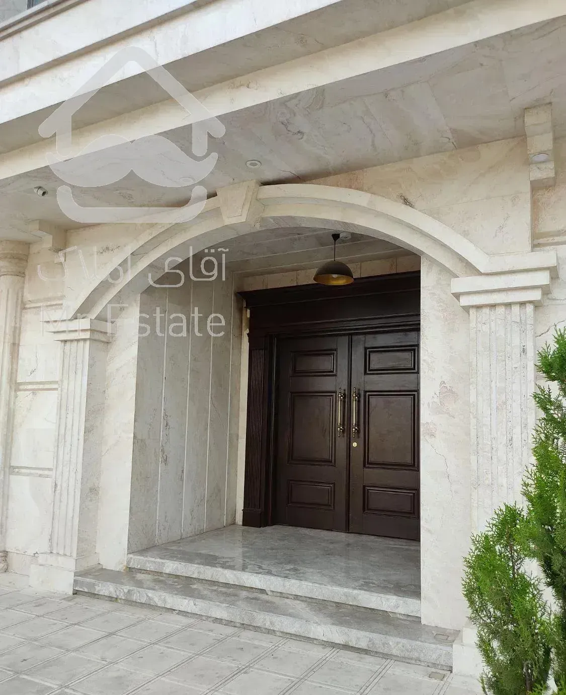 * آپارتمان 200 متر * برج مارال * فرامرز عباسی *