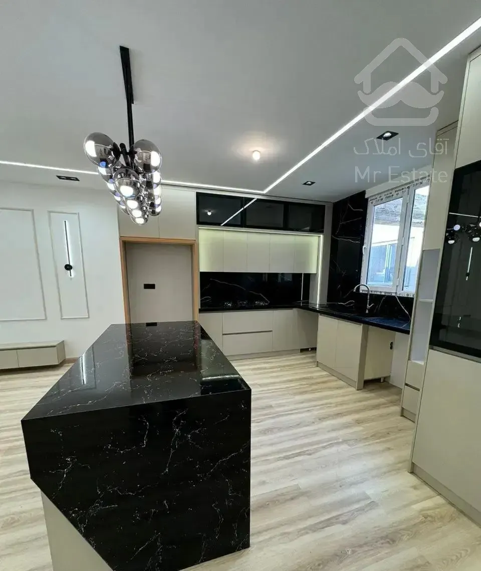 105 متر    کمالی شرقی      کم واحد