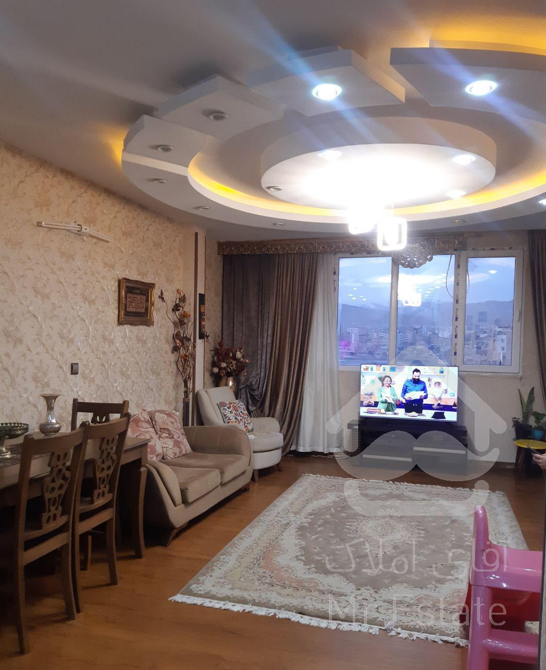 فروش آپارتمان ۱۰۰ متری پارکینگ اختصاصی گلشهر کرج