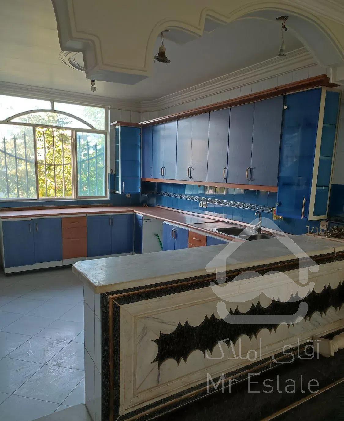 آپارتمان ۲۰۰ متر میدان گلها