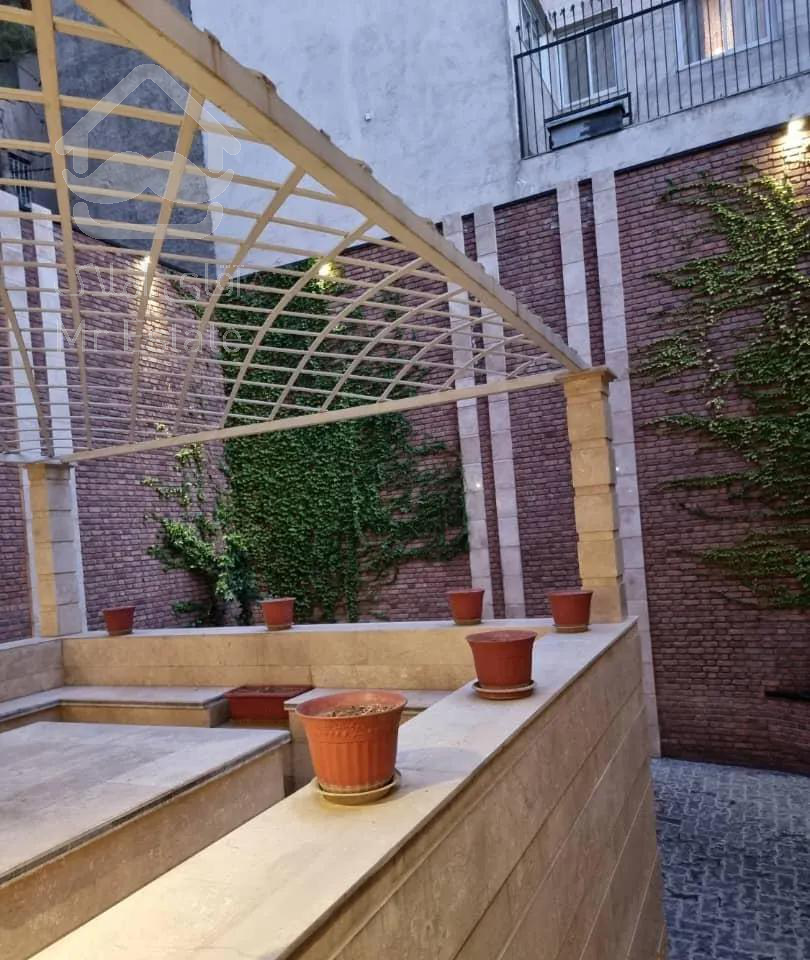 ۱۳۵ متر نوساز فول دو پارکینگ ( میرزا - سنایی )