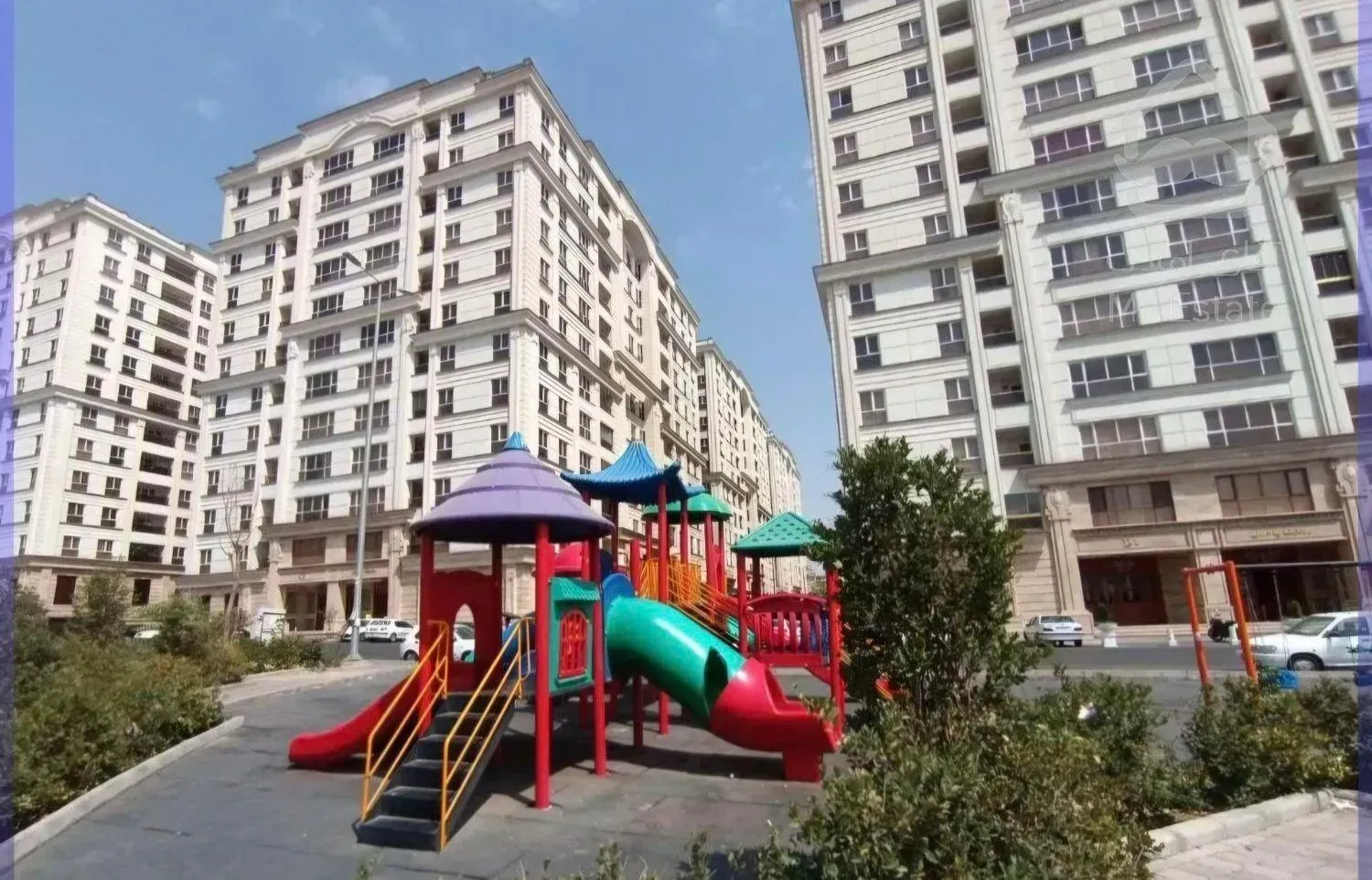 فروش آپارتمان ۱۰۲ متری ۲ خوابه در کوی نوبنیاد