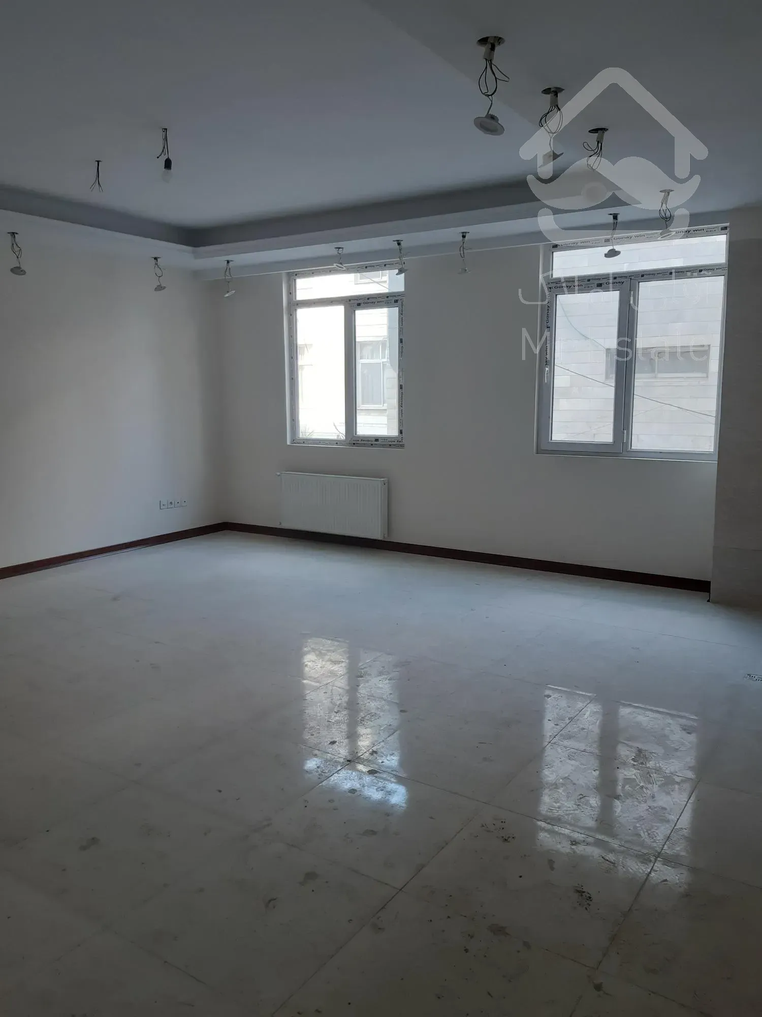 فروش ۷۵ متر ۲ خوابه فول امکانات در آذربایجان