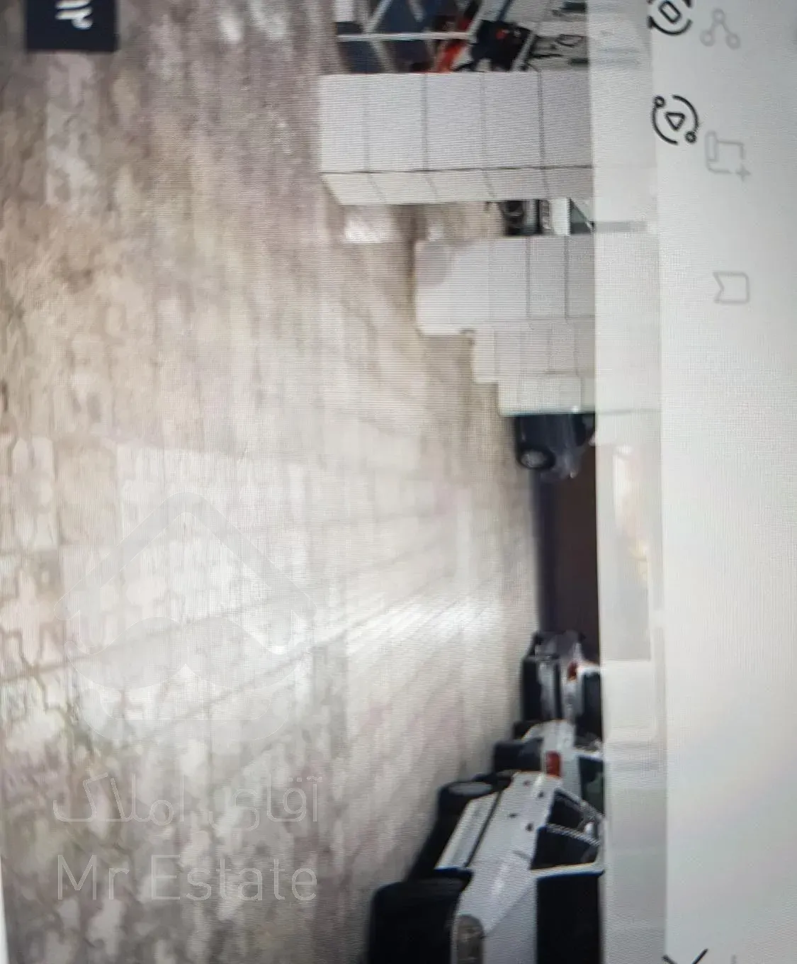 آپارتمان ۷۴ متری طبقه سوم با پارکینگ وانباری