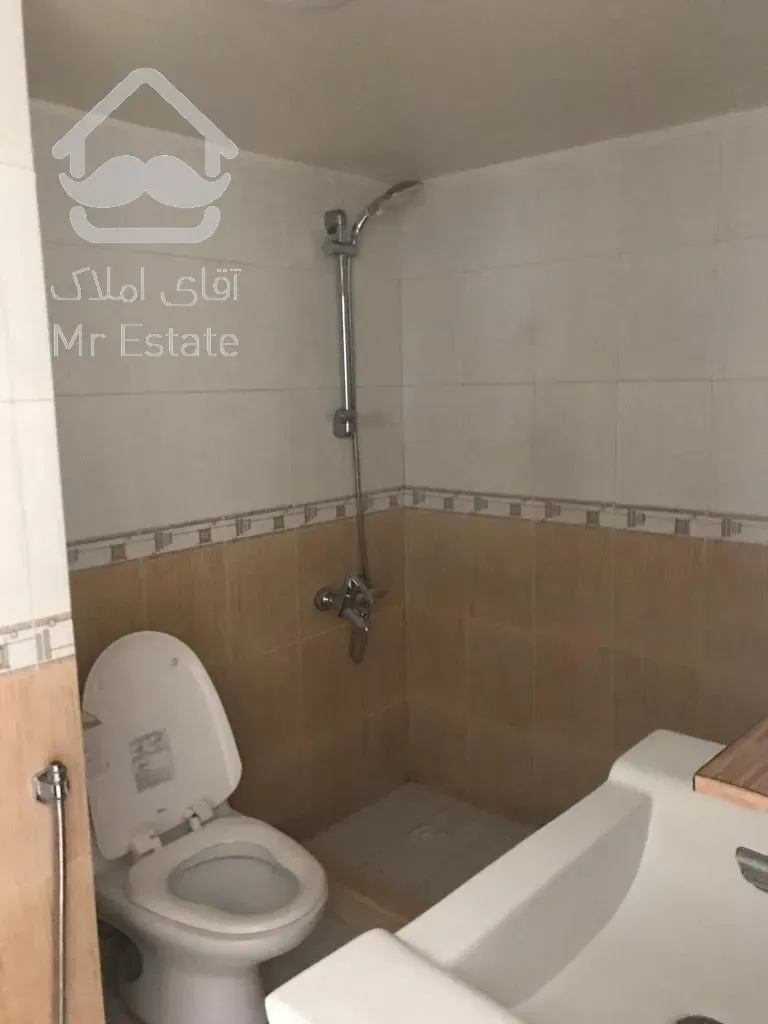 اجاره و رهن آپارتمان ولنجک 200  متر شیک