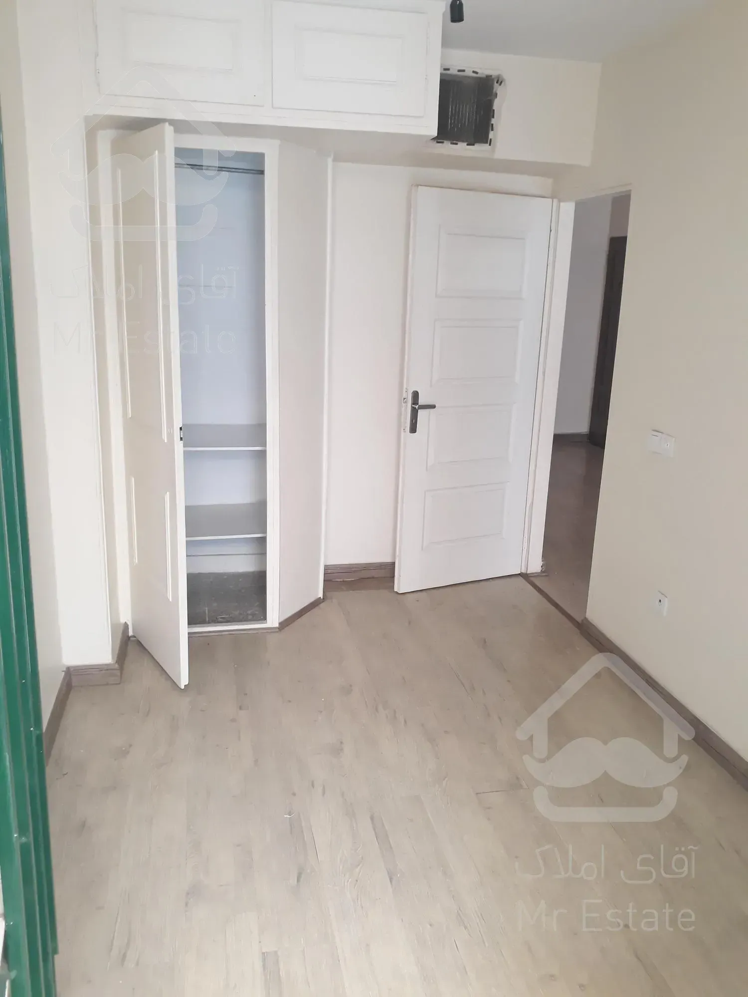 ۵۰ متر/غرق در نور/پونک