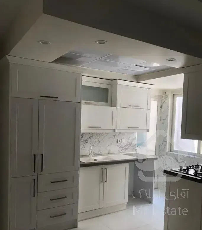 70 متر دوخوابه با پارکینگ مجرد و خانواده