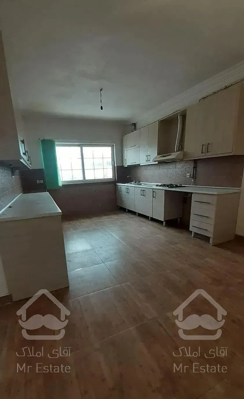 ۱۲۰متری تکواحدی/براصلی بلوار/فلکه گاز/پکیج اسپلیت