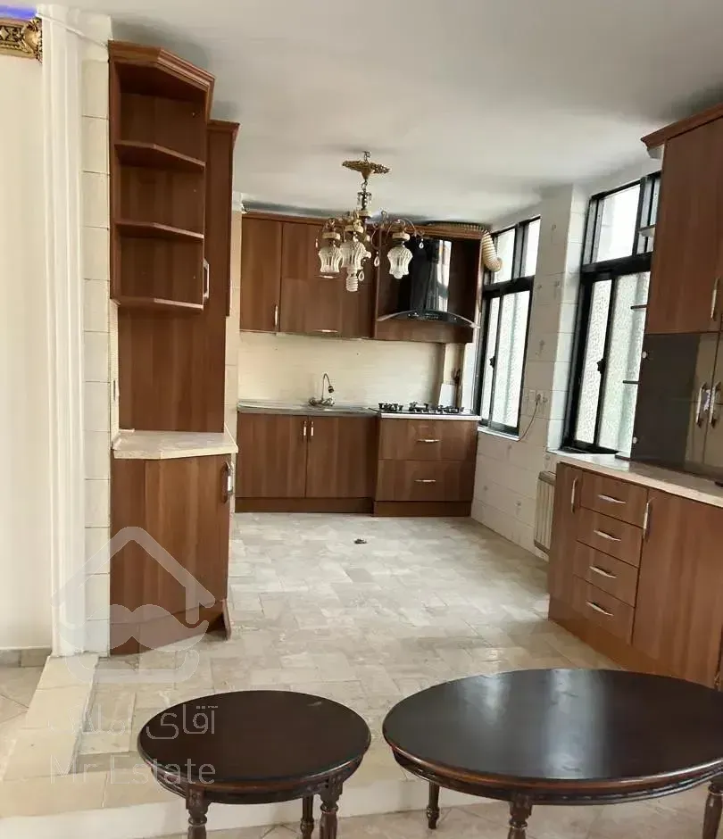 بالای کاج ۱۴۷متر فول مشاعات