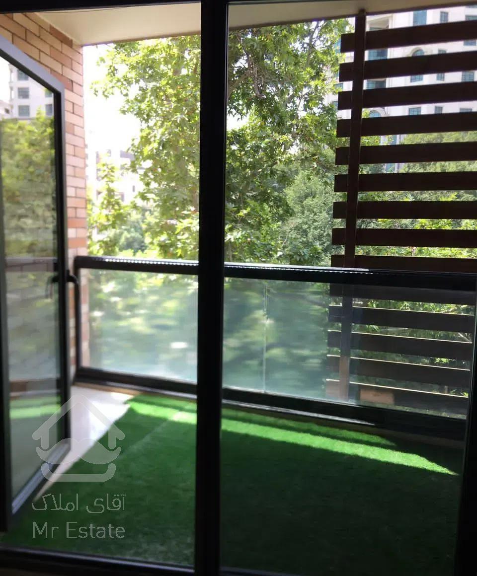 260 متر، 4 پارکینگ، تک‌واحدی، طبقه‌ی آخر