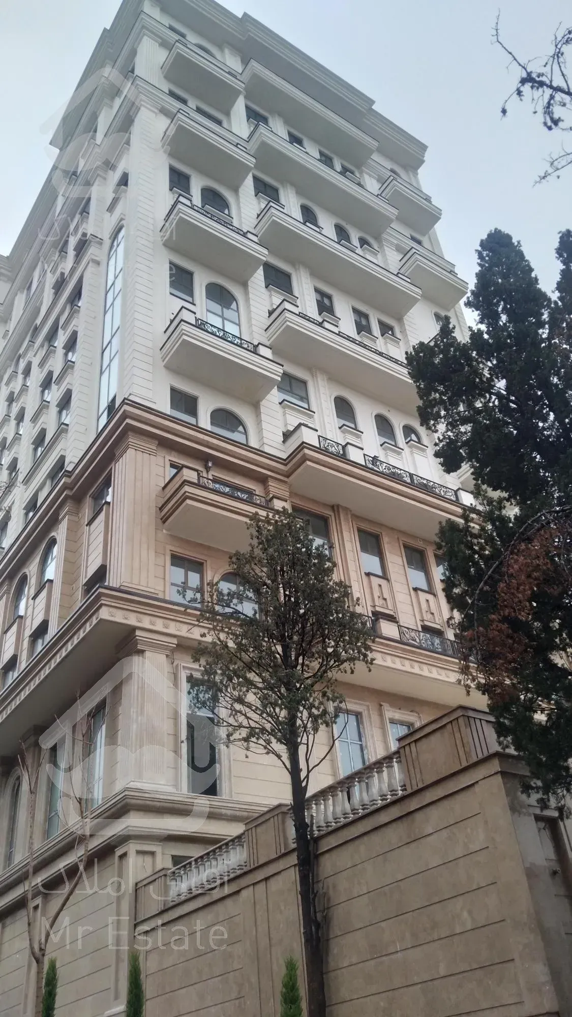 ۹۰متر/فول امکانات/برج مجلل