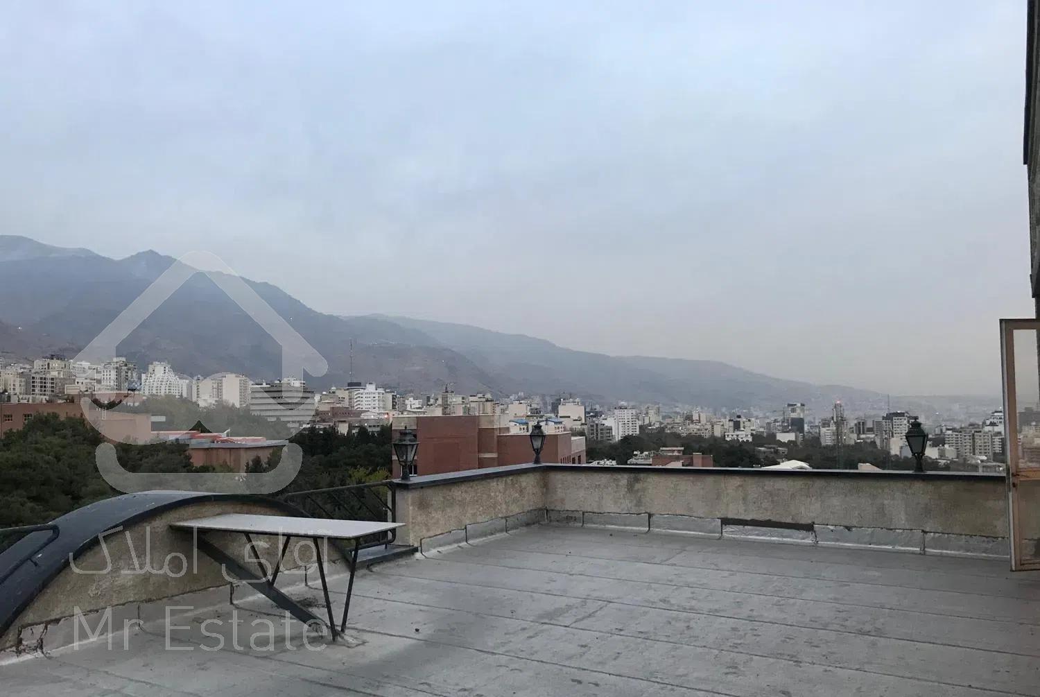 ٢٧٠ متر  ٣ خواب ٦٠متر تراس