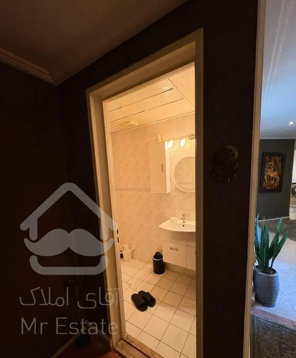 ۱۱۰ متر دو خواب موقعیت اداری  لارستان - ولیعصر