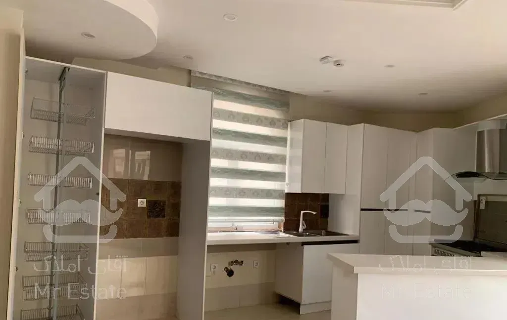 ۱۰۰ متر دو خوابه دزاشیب