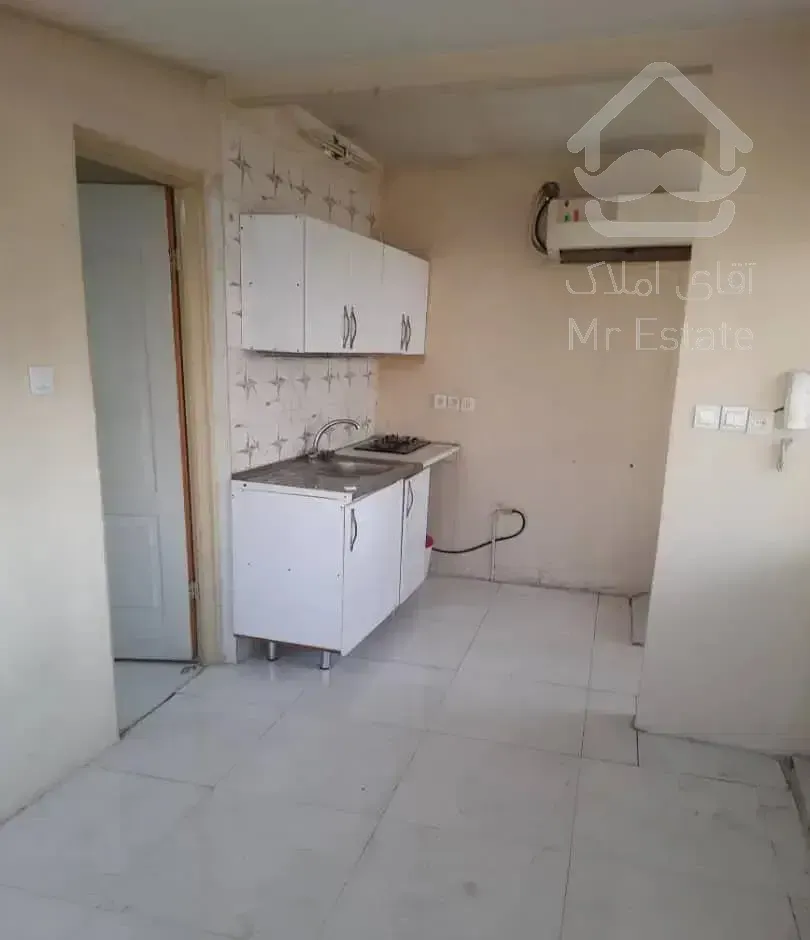 ۳۶ متر بر رسالت/نرسیده به همایی/طبقه سوم