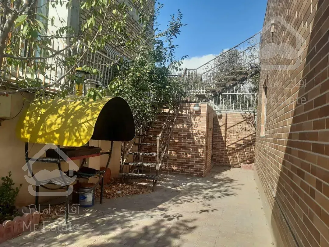 ویلا730  با درختان کهن در لوکیشن عالی و رویایی کردان