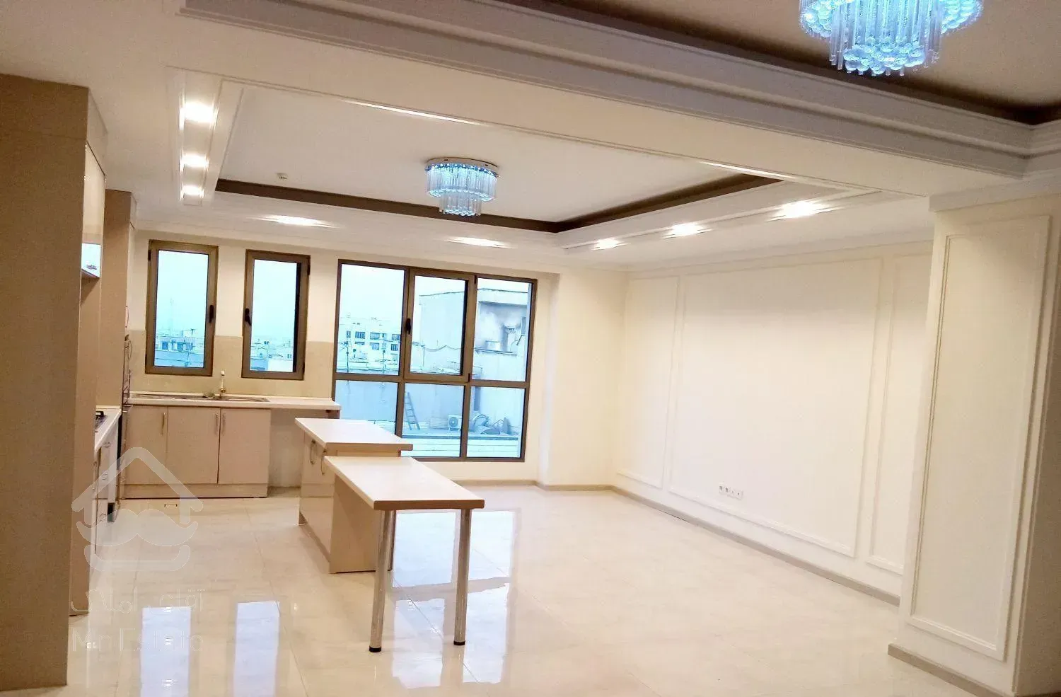 آپارتمان 108 متر نوساز / 2 پارکینگ همکف