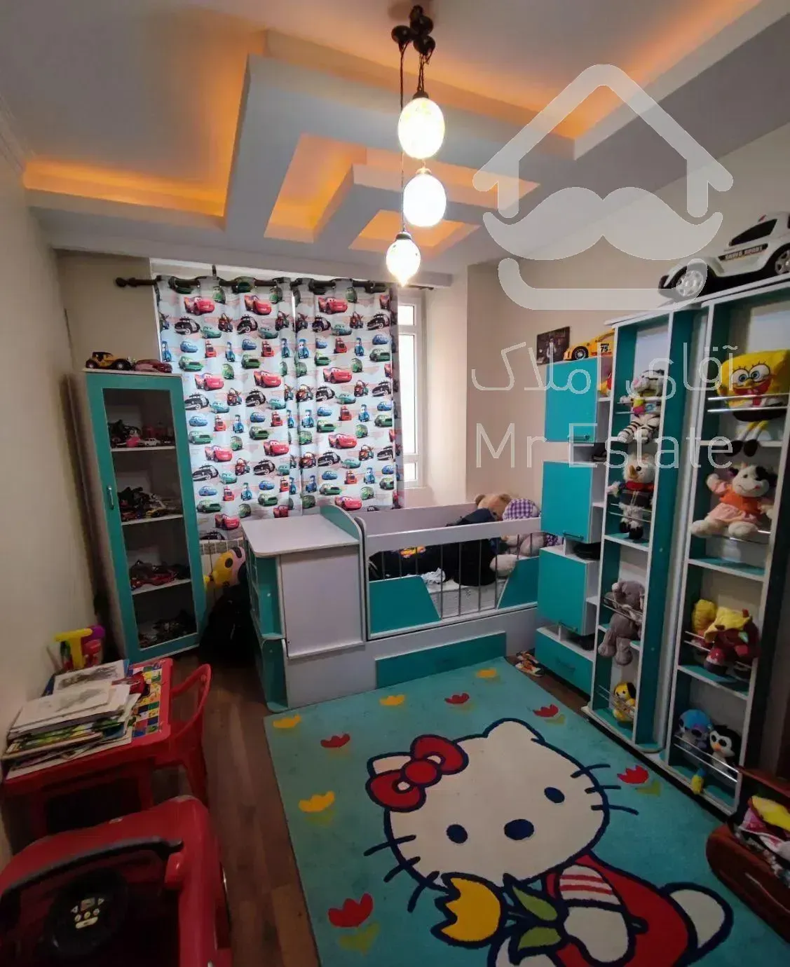 ۱۲۱ متر/ سه خواب / حکیمیه