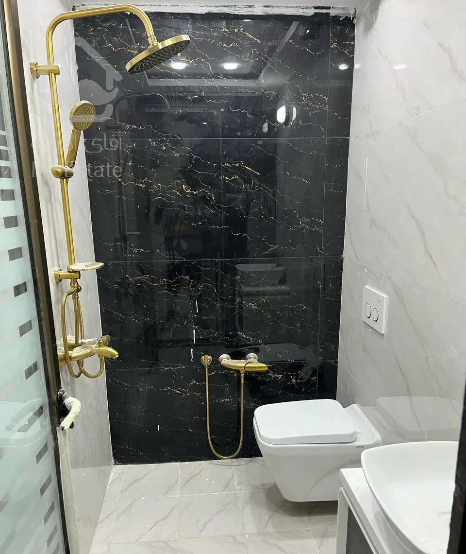 آپارتمان۱۴۰مترتک واحدی شمالی صفرامام رضا۵۷شیک