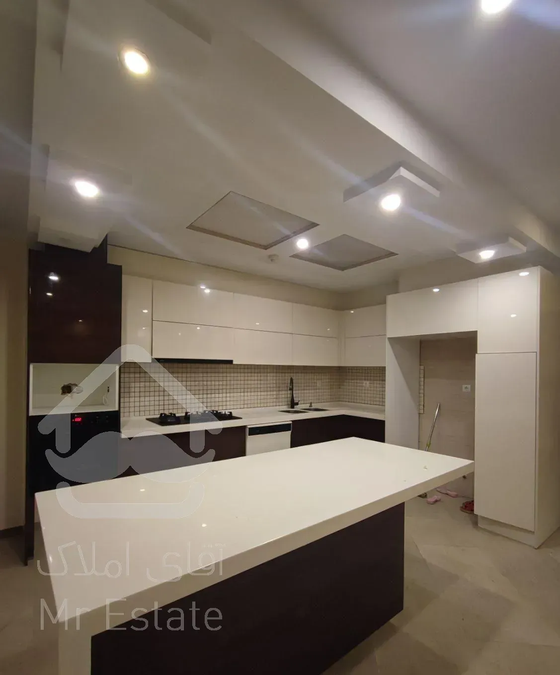 کوهسار / 122 متر / چشم انداز کوهستان